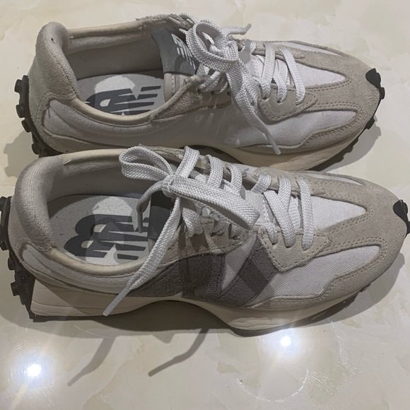 Unisex New Balance 327 shoes - Picture 4 of 5